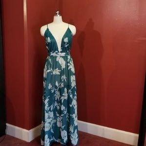 Green palmetta maxi dress